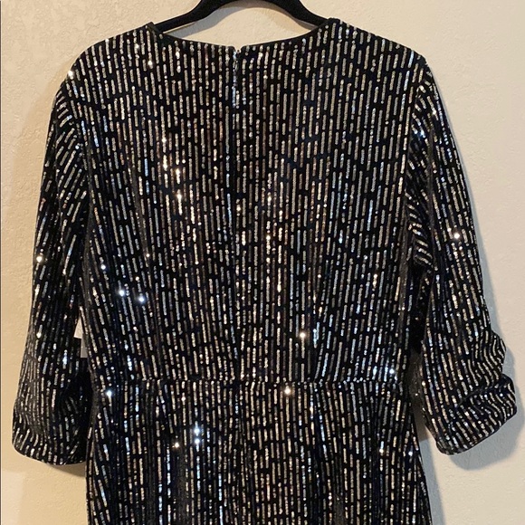🎉SALE🎉🆕 Lane Bryant Black Silver Sequin Wrap Gown - Picture 4 of 9